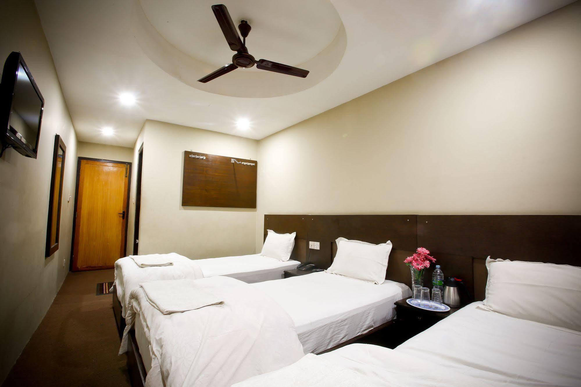 Hotel Nandini Kathmandu Exterior photo
