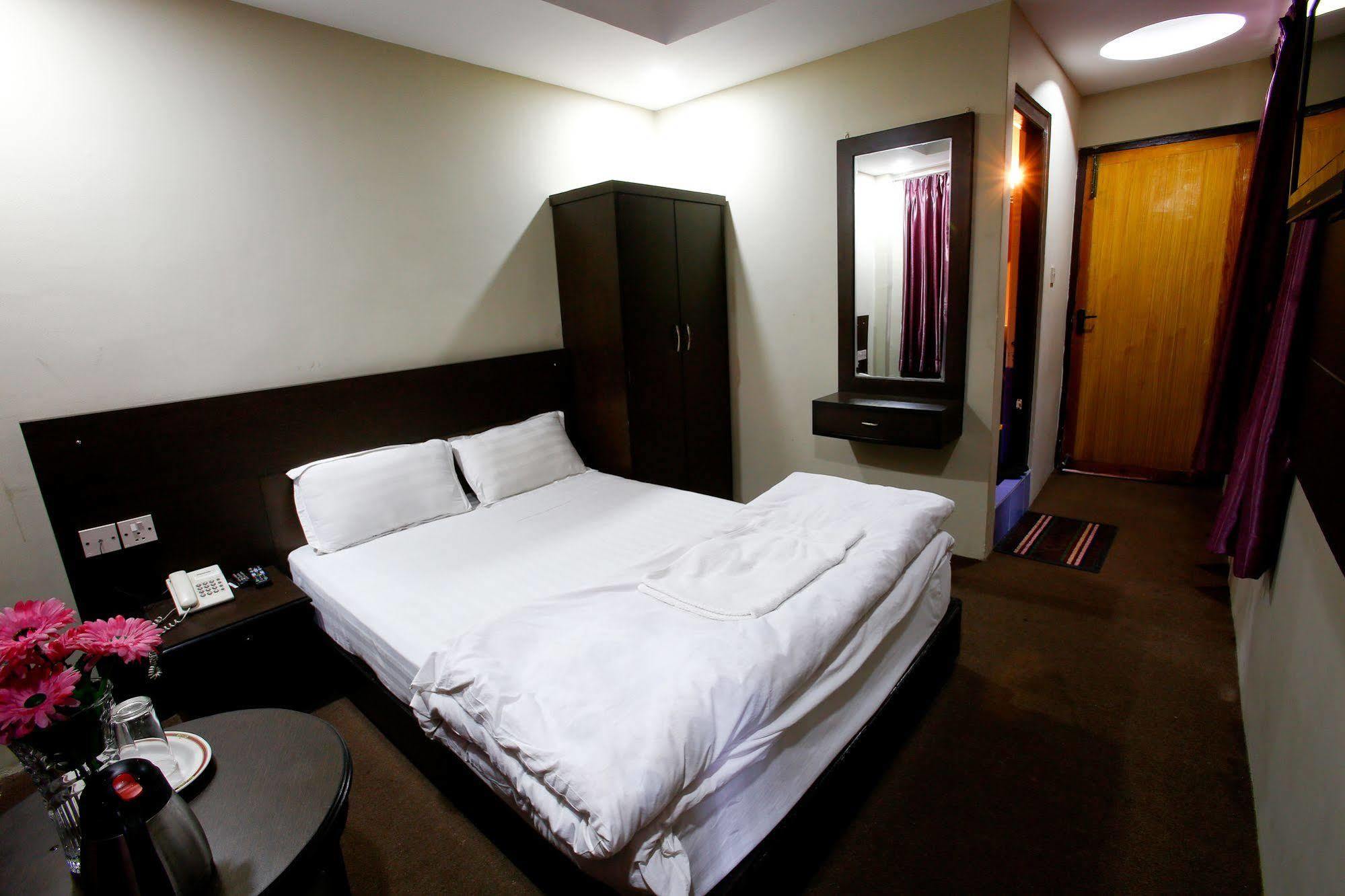 Hotel Nandini Kathmandu Exterior photo